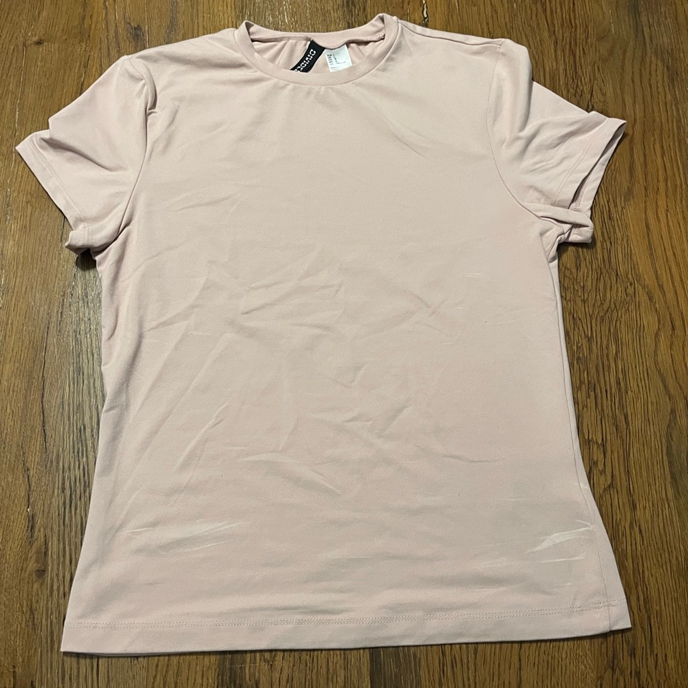 ❤️ # 117 Divided Blush Short Sleeve Tee